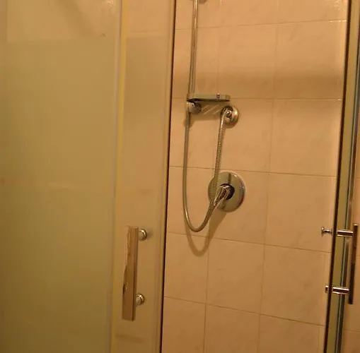 Nizza Hotel 2*
